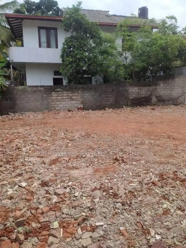 Land for sale in Rajagiriya