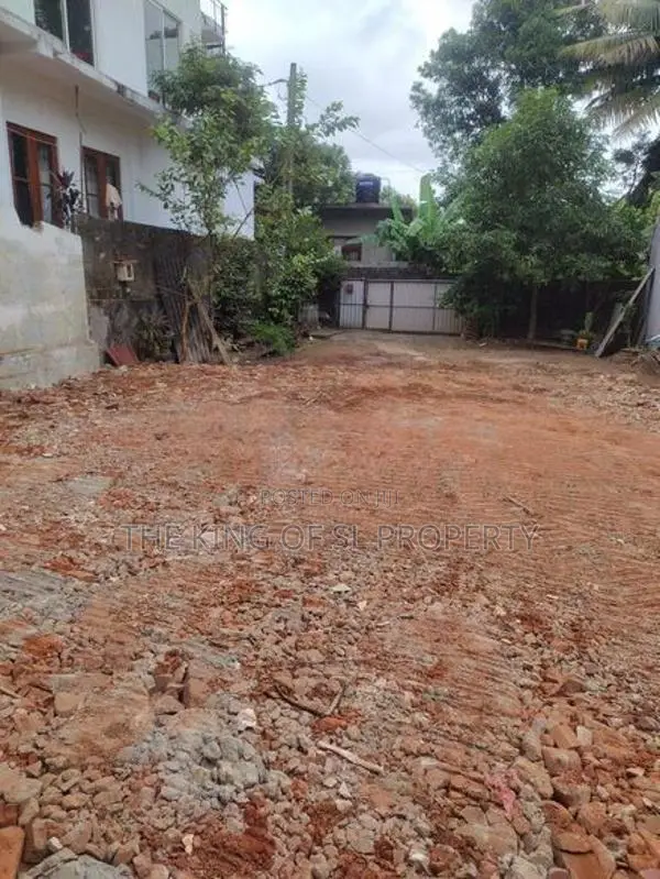 Land for sale in Rajagiriya