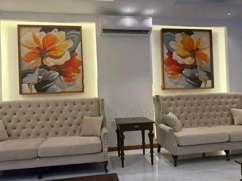 Luxury House for sale in Battaramulla