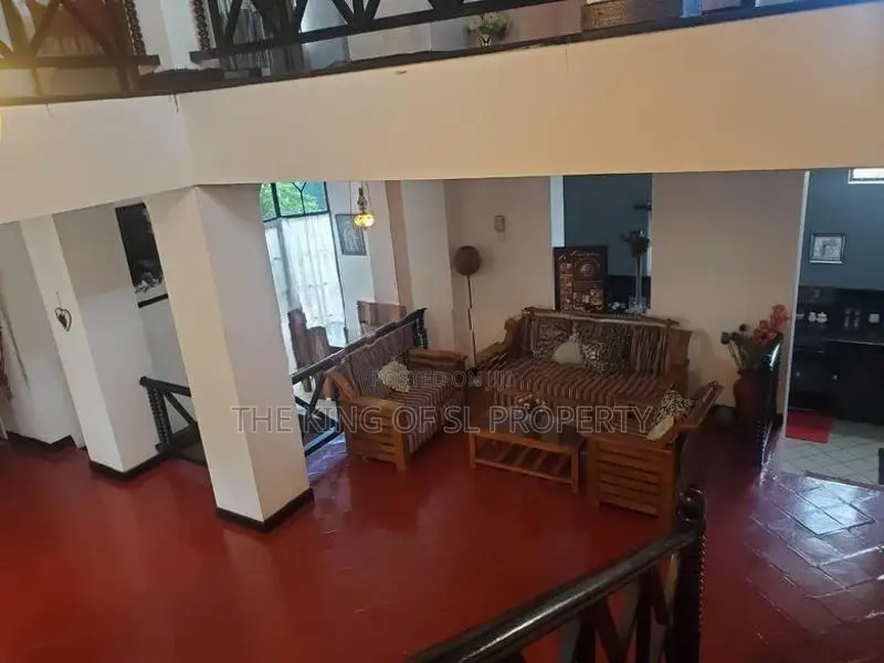House for sale in Nugegoda ( Mirihana )