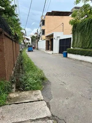 Land for sale in Dehiwala