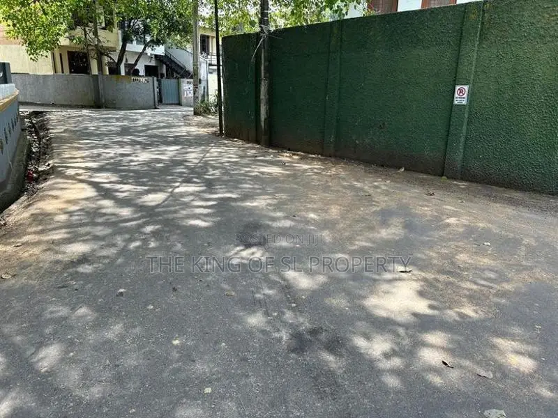 Land for sale in Dehiwala