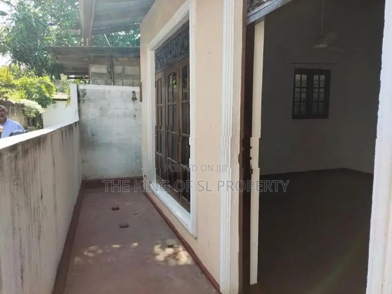House for sale in Rathmalana