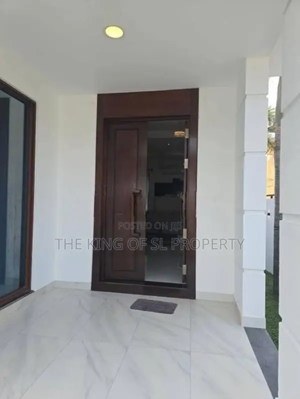 Luxury House for sale in Dehiwala