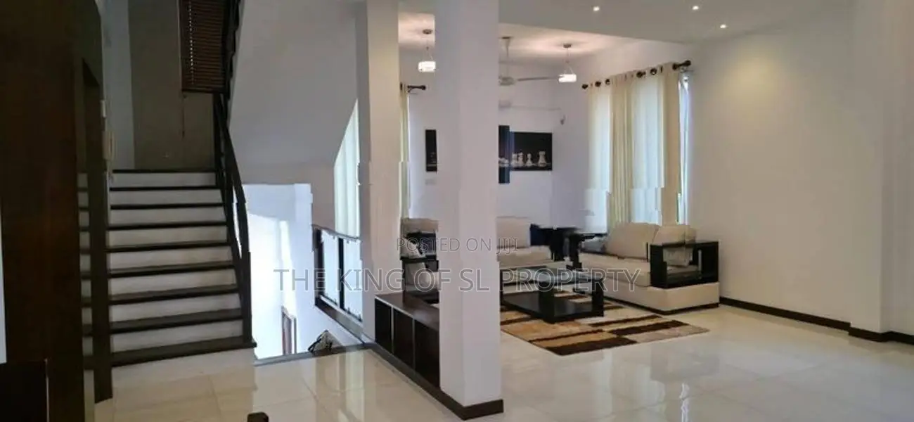 Luxury House for sale in Dehiwala