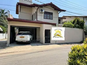 House for sale in Thalawathugoda