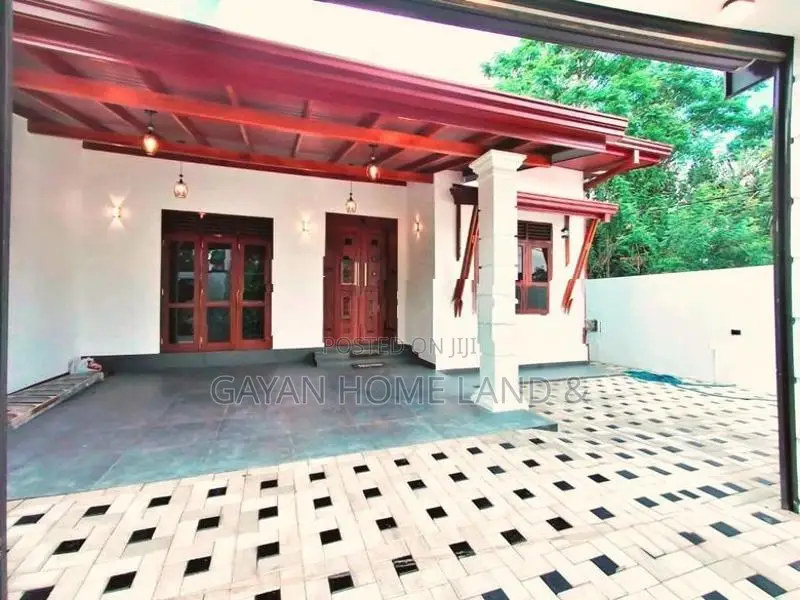 New Single Storey Solid House For Sale In Piliyandala Jaburaliya