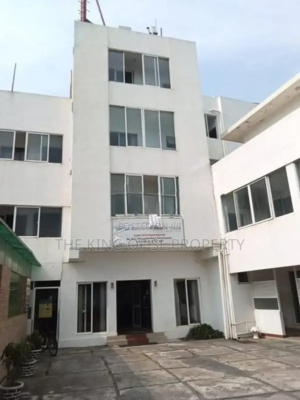 Hotel for sale in Mount Lavinia