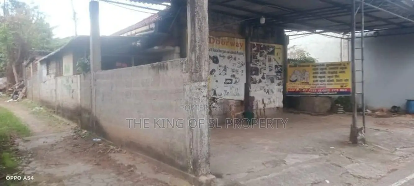 Land for sale in Thalawathugoda