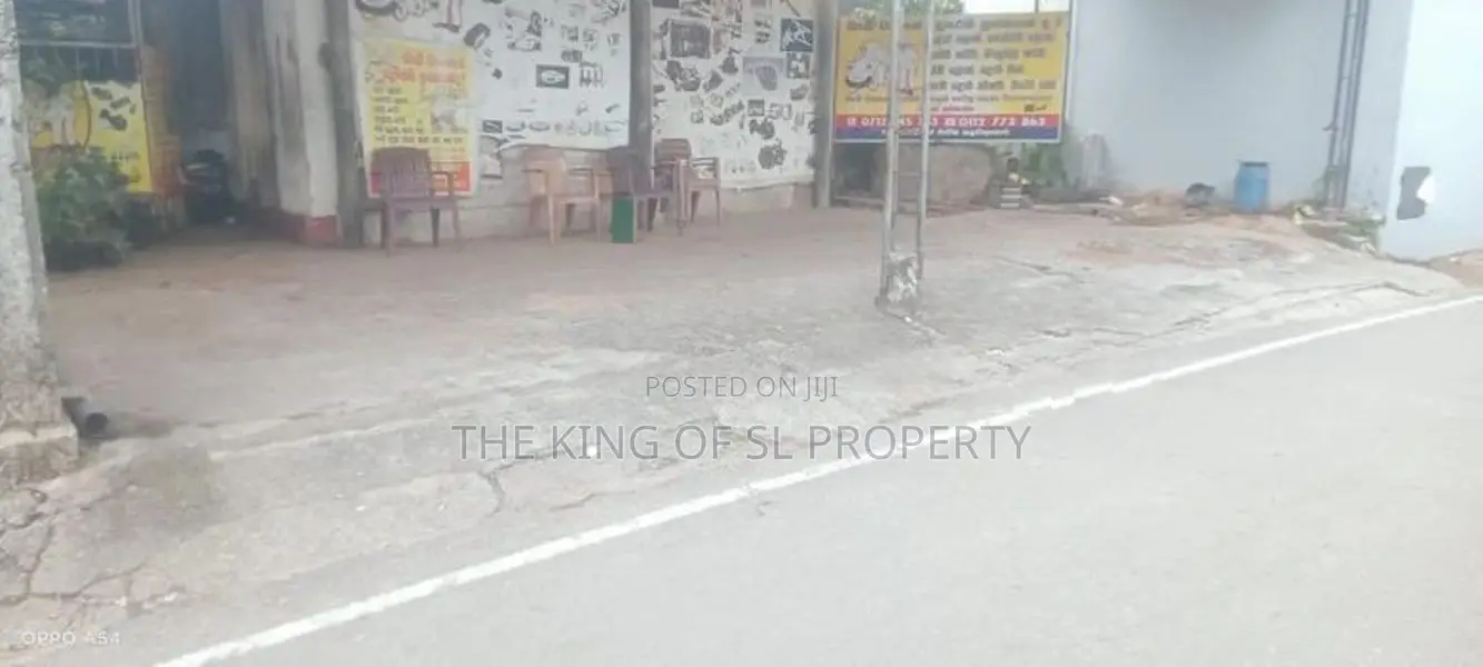 Land for sale in Thalawathugoda