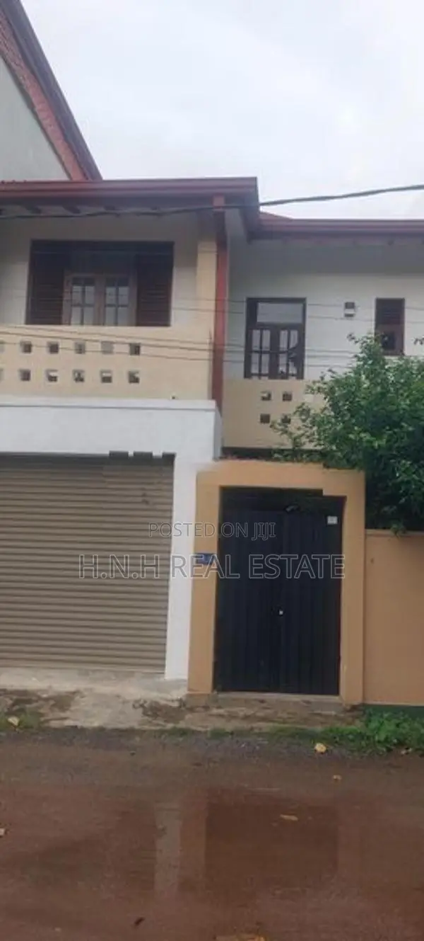 Two storey house for sale in kotte