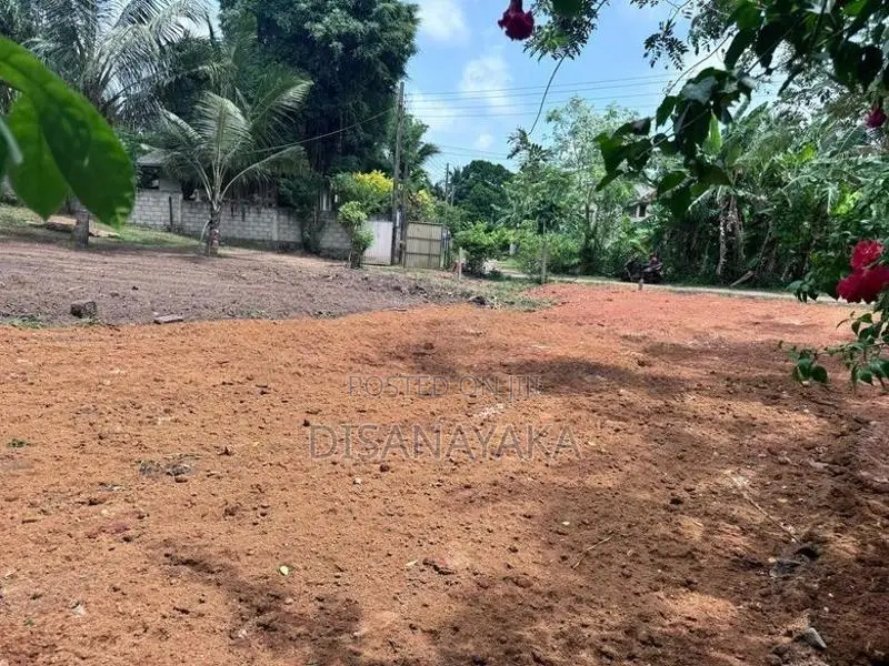 Ds6002/Land for Sale in thalawathugoda