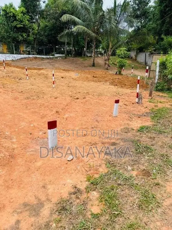 Ds6002/Land for Sale in thalawathugoda
