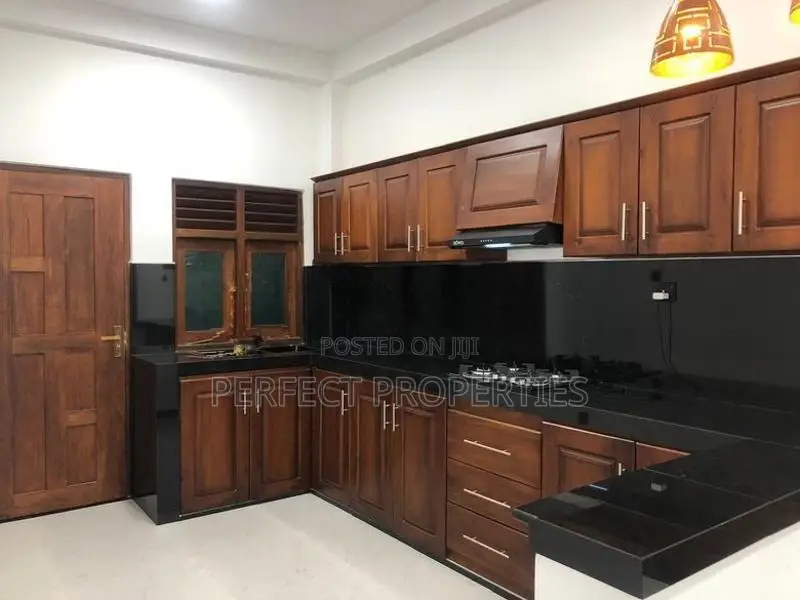 Brand New House for Sale – Wattala / Kerawalapitiya 299m to High Way