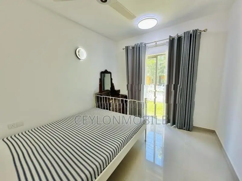 Semi-Furnished 2BR Apartment For Rent Ariyana Resort Athurugiriya