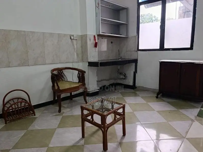 1BR semi furnished house for rent in ratmalana raja mawata