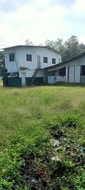 COMMERCIAL BUILDING FOR SALE IN DOMPE (SP1065)