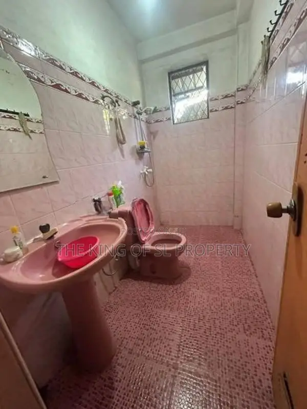 House for sale in Nugegoda