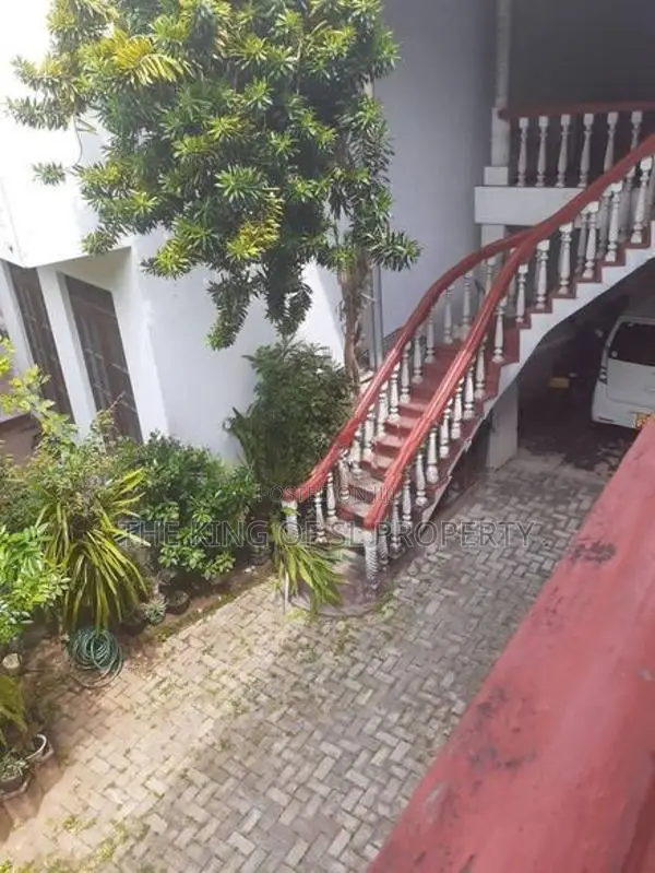House for sale in Nugegoda