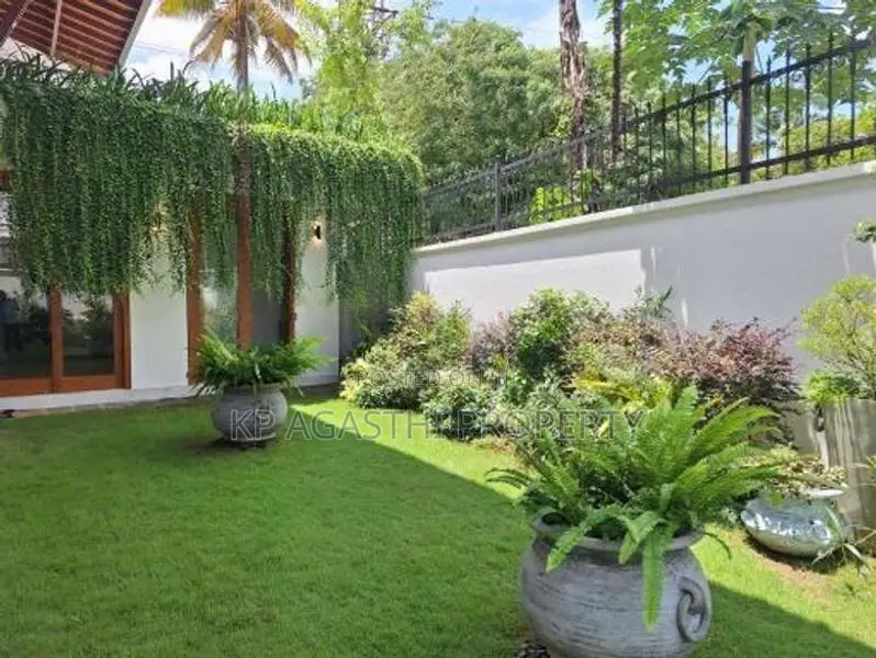 battaramulla super luxury house for sale