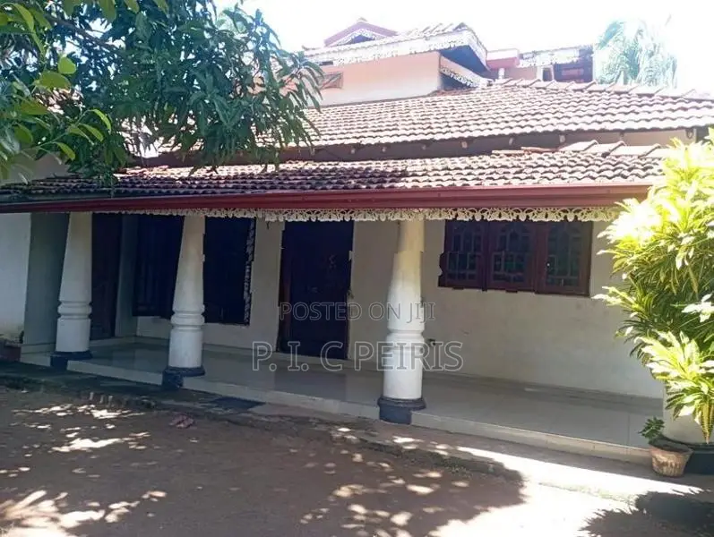 House for sale in Akkara 50, Negombo.Gampaha.