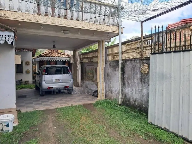 House for sale in Wattala