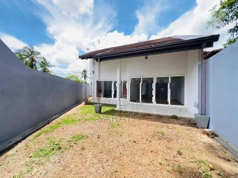 Good Condition House Sale Athurugiriya