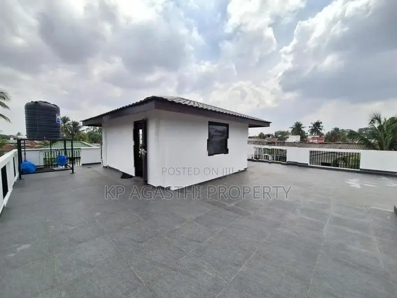super luxury house for sale in mount lavenia