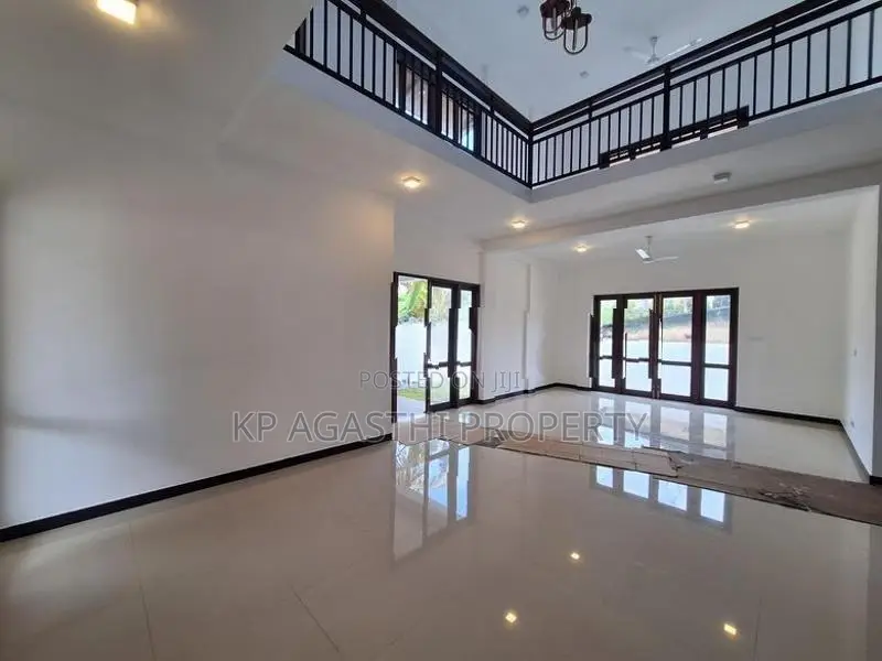 super luxury house for sale in mount lavenia