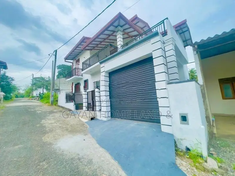 Brand New Five Bedroom House For Sale In Polgasowita