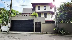 TWO STORY HOUSE FOR SALE IN MAHARAGAMA NUGAGODA ROAD (119)
