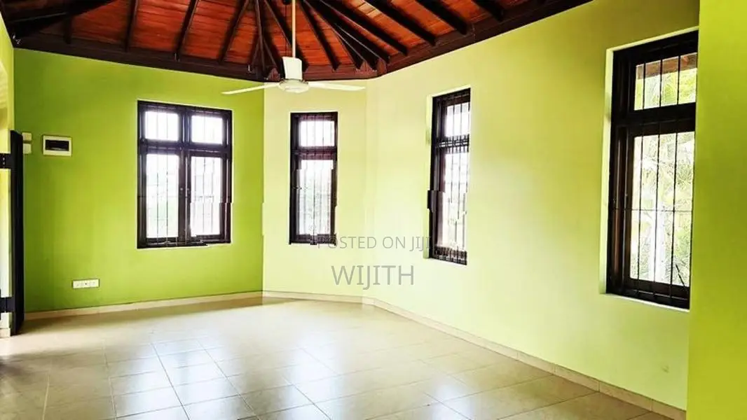 TWO STORY HOUSE FOR SALE IN MAHARAGAMA NUGAGODA ROAD (119)