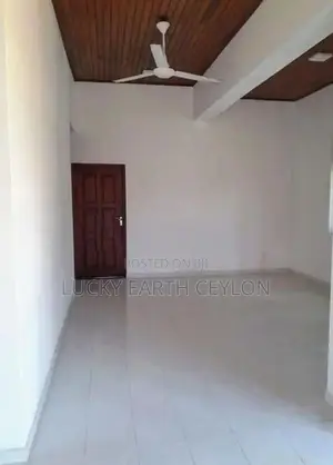 Battaramulla, 2 Story, Unfurnished Well Maintained House ForRent(ZM112