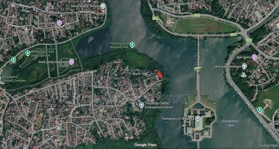Waterfront Estate Overlooking Parliament Lake and the Bird Sanctuary