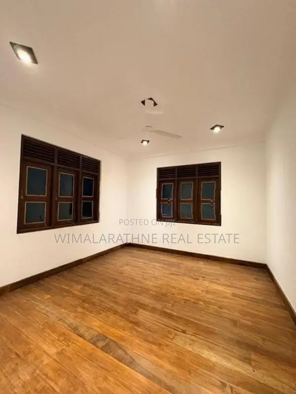 Luxury Brand New Three Story House for Sale in Bokundara