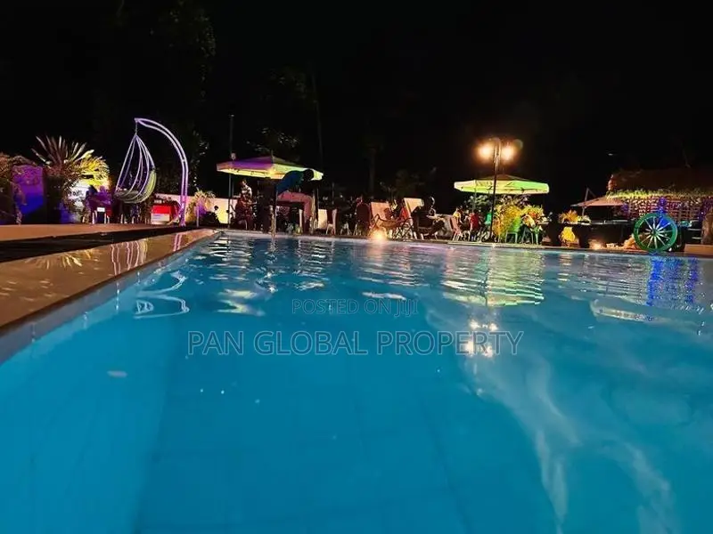 Hotel for Sale in Wadduwa
