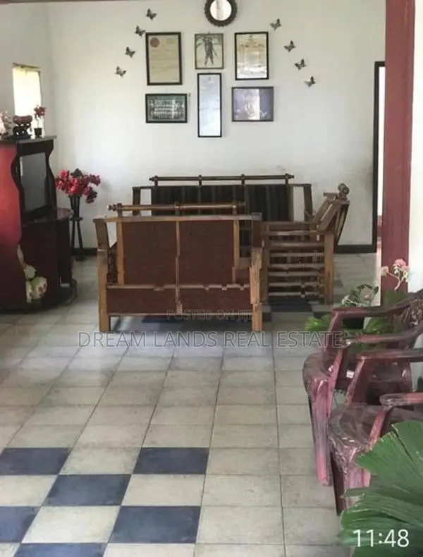 Ambalangoda Restaurant For Rent ( R- 587)
