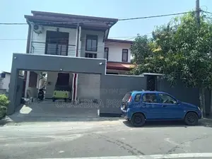 Newly Built Luxury House For Immediate Sale in Kandana
