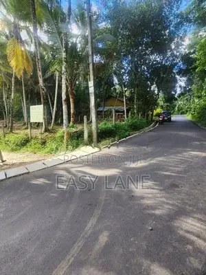Land for sale in meegoda