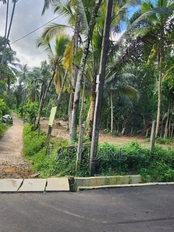 Land for sale in meegoda