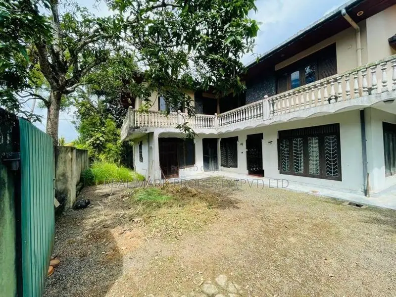 Elegant Two Storey House in Piliyandala