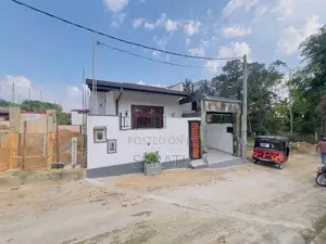 New Designed Brand House In Athurugiriya