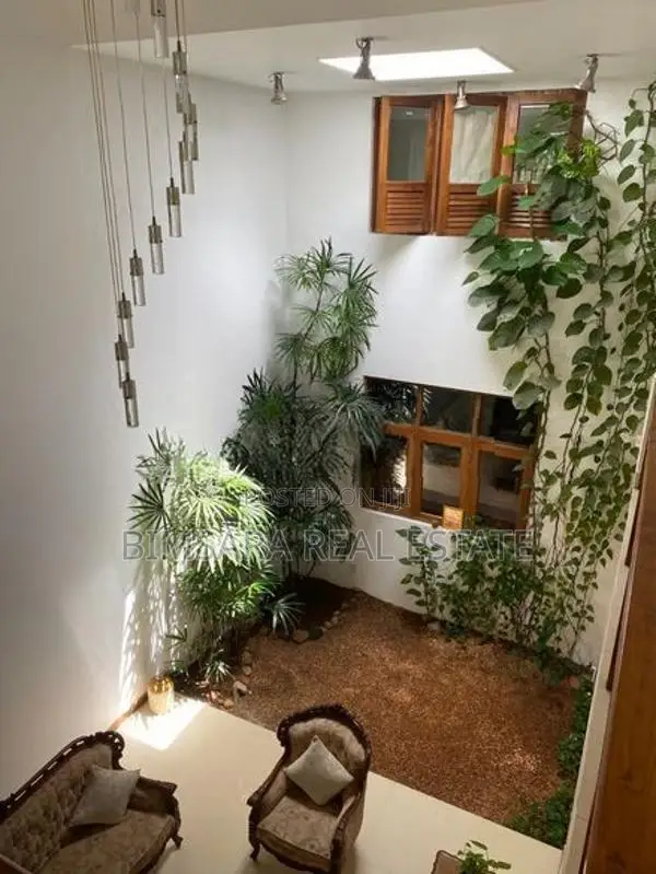 4BR Residence Overlooking Diyawanna Oya Tributary in Nawala | SH14694