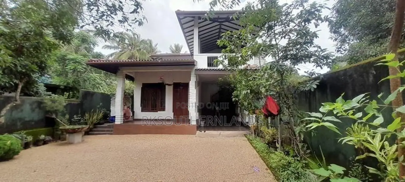 Two storey house for sale in Nawagamuwa Kaduwela