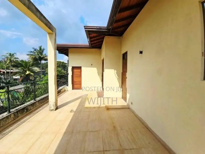 TWO STORY HOUSE FOR SALE IN PANNIPITIYA BORALLA ROAD WEERAMAWATHA