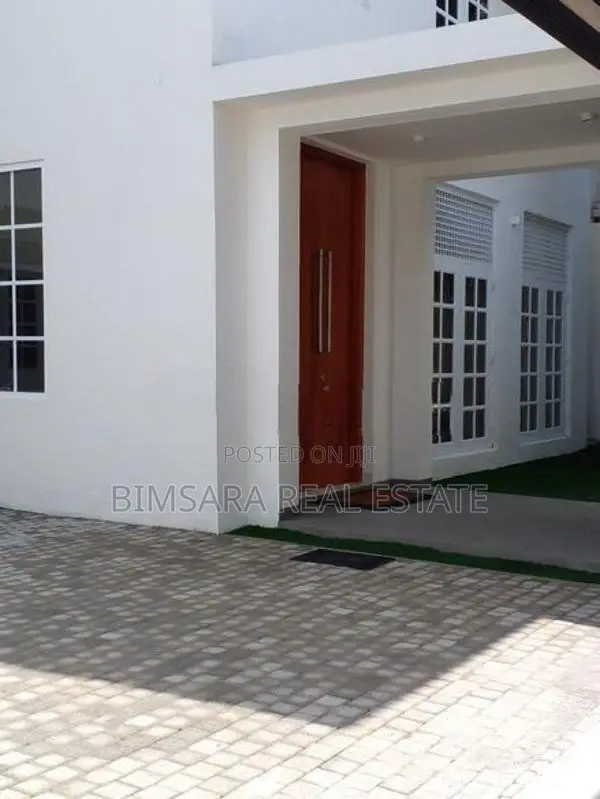SPACIOUS 04BR MODERN LUXURY HOUSE FOR LEASE IN NAWALA | LH03703