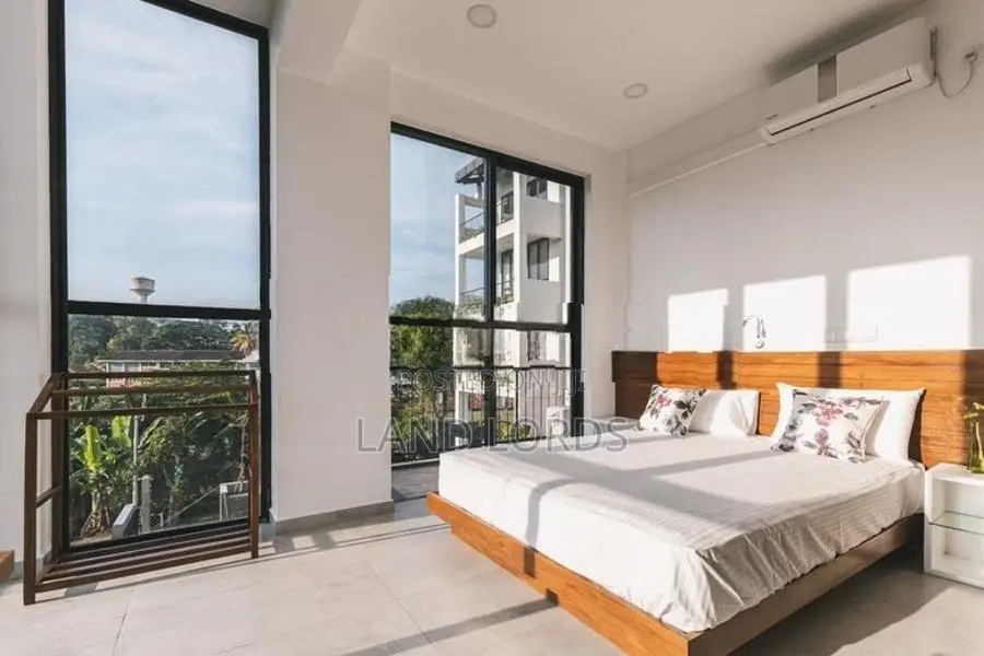 40P Mix-Development Office & Apartment Building in Colombo 5 FOR SALE