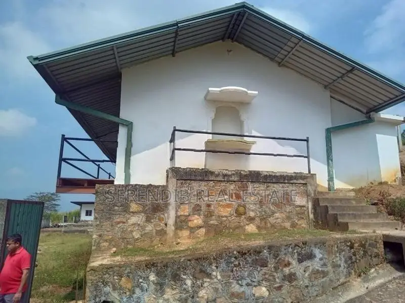 12 Acres land Rent in Matale