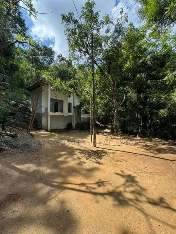 3BED HOUSE FOR SALE IN KANDY (SP1214)