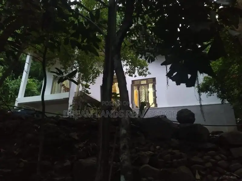 3BED HOUSE FOR SALE IN KANDY (SP1214)